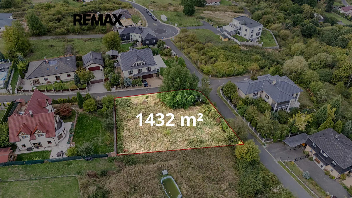 Prodej stavebního pozemku 1432 m²
